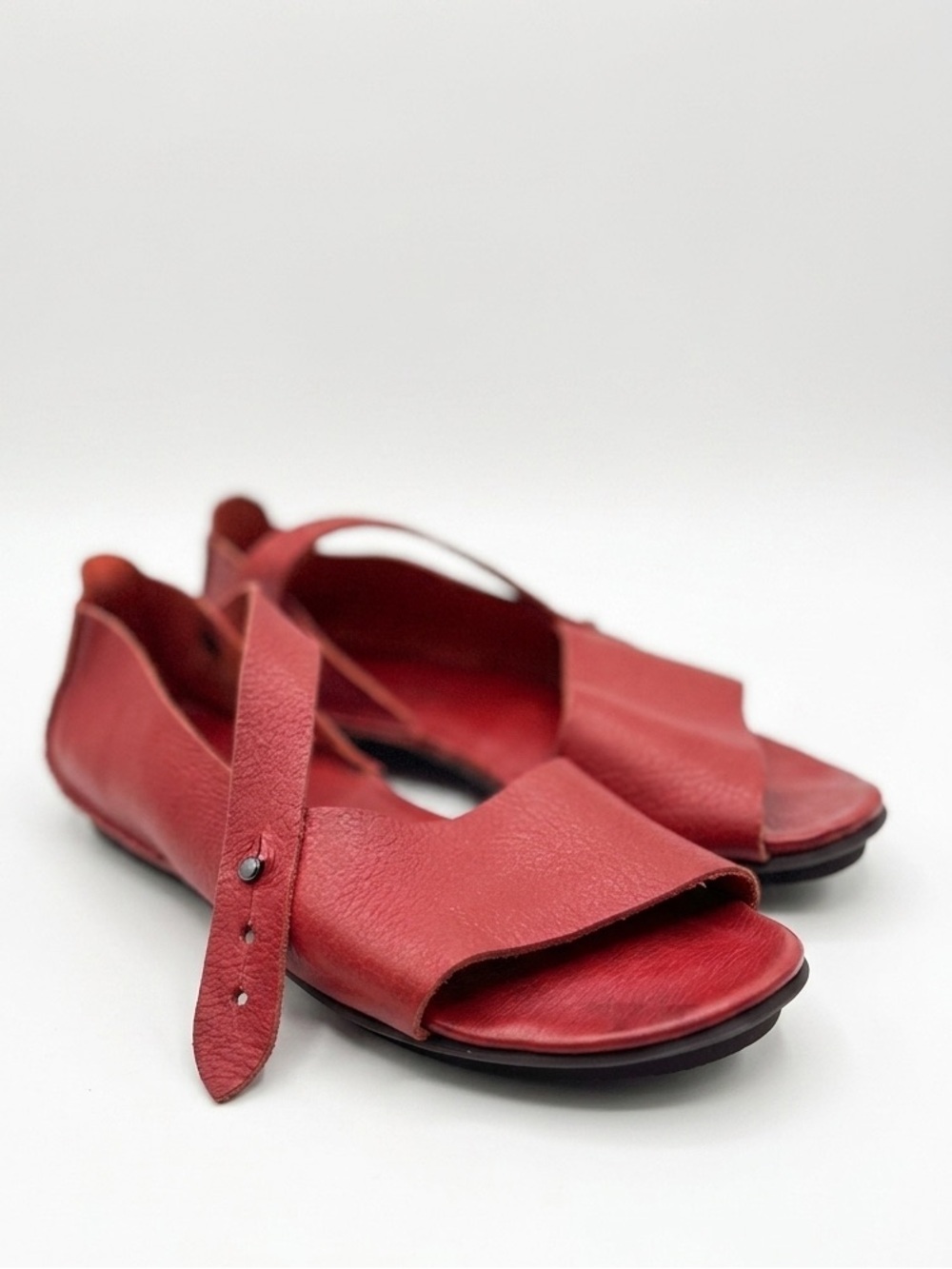 Trippen Germany Red Leather Wave Sole Studded Strap Sandals Sz 8